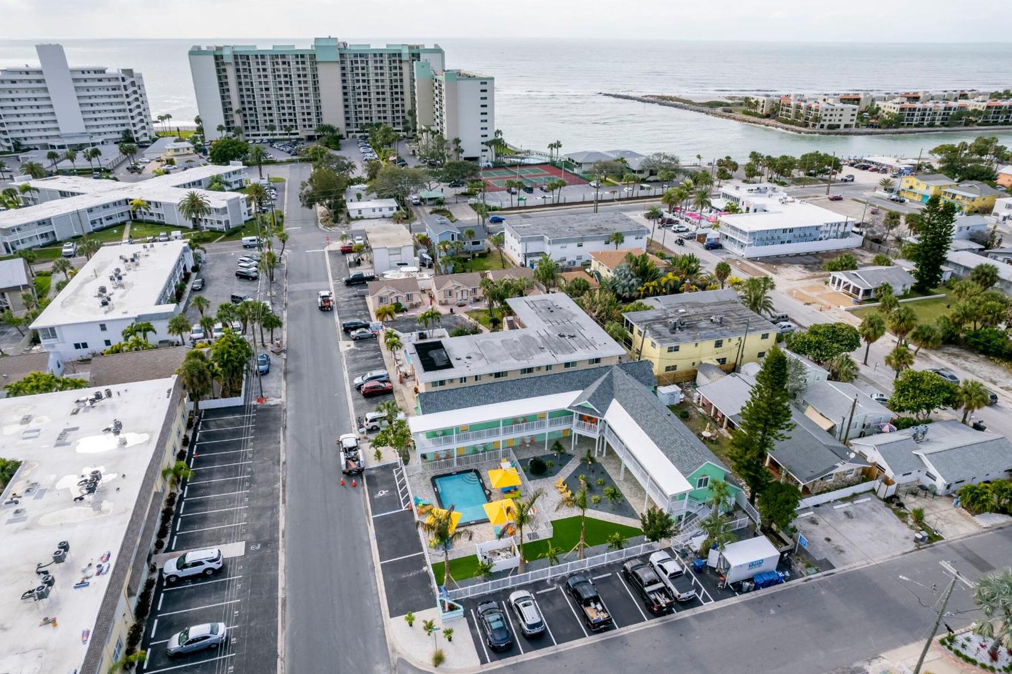The Lofts At St Pete Beach เซนต์พีทบีช ภายนอก รูปภาพ